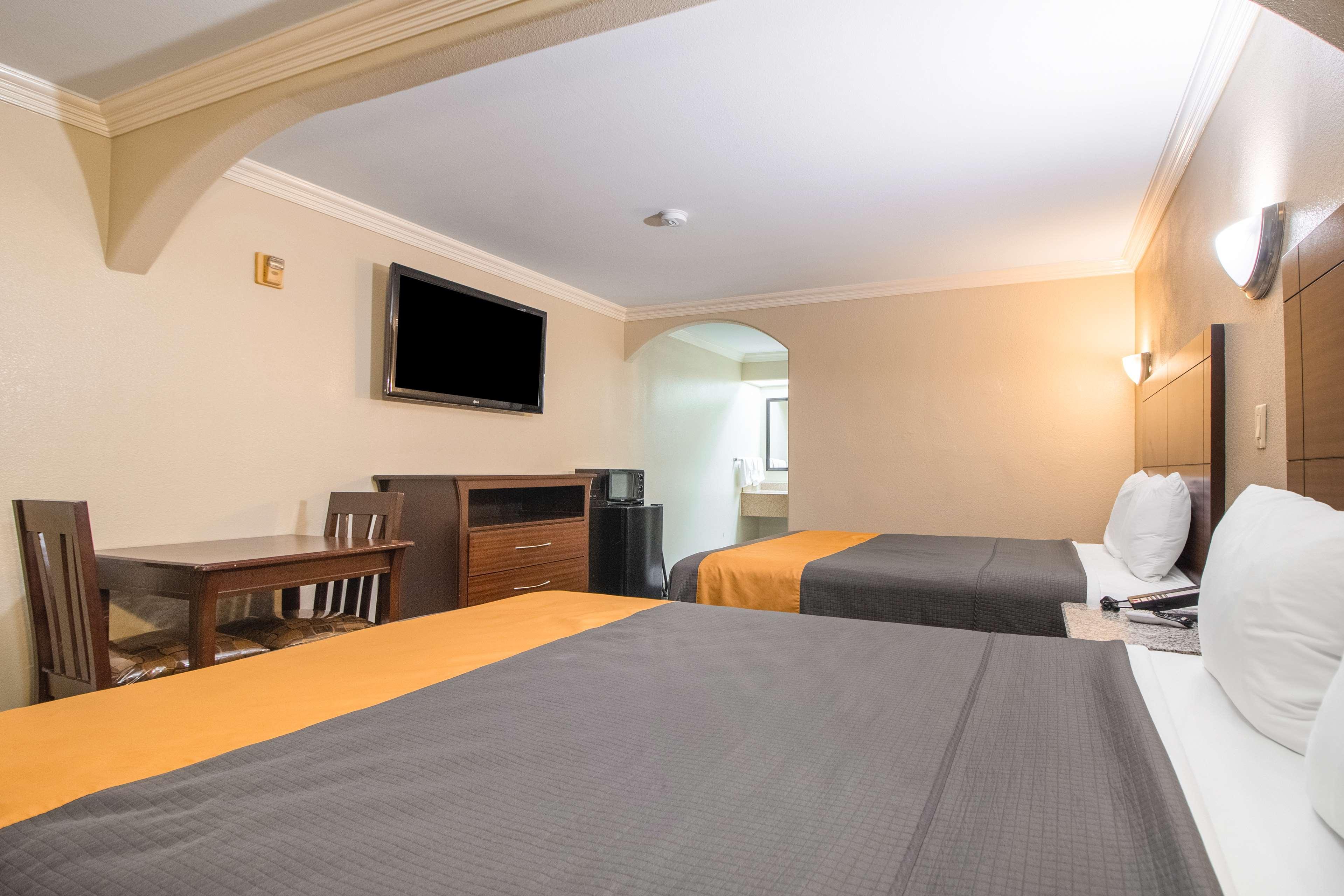 Hotel Dan Inn Uberaba & Convencoes By Nacional Inn Ngoại thất bức ảnh