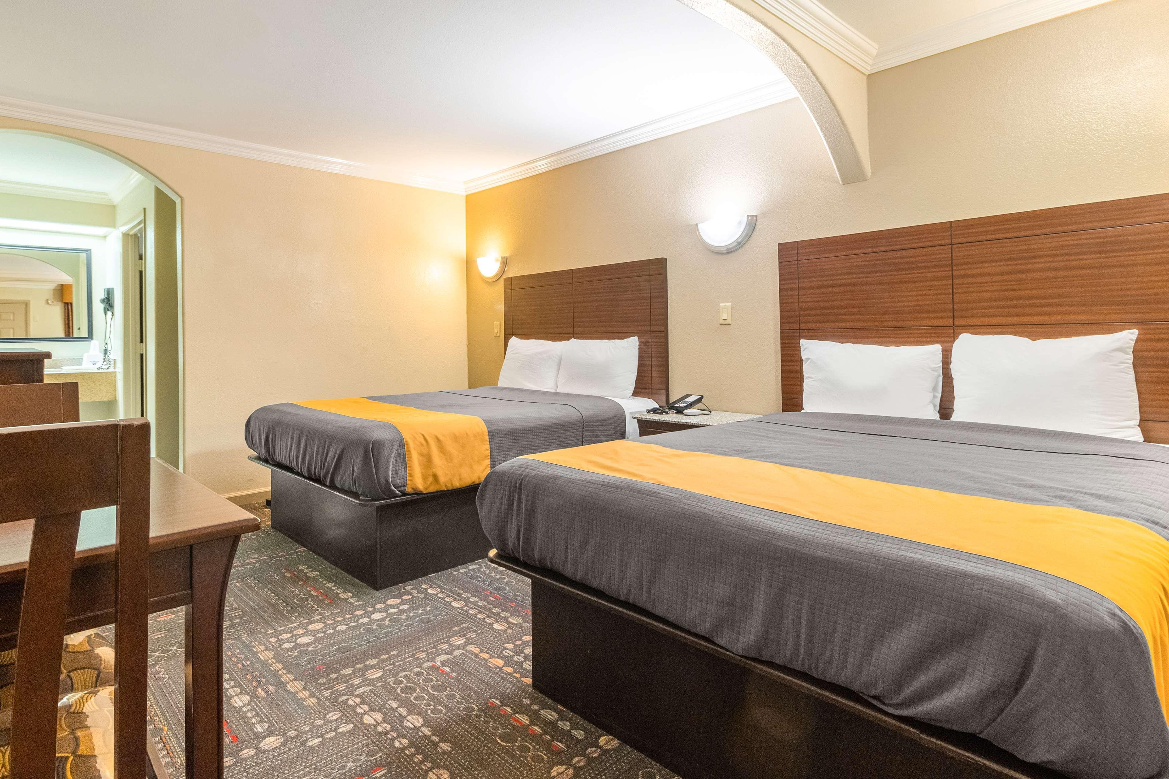 Hotel Dan Inn Uberaba & Convencoes By Nacional Inn Ngoại thất bức ảnh