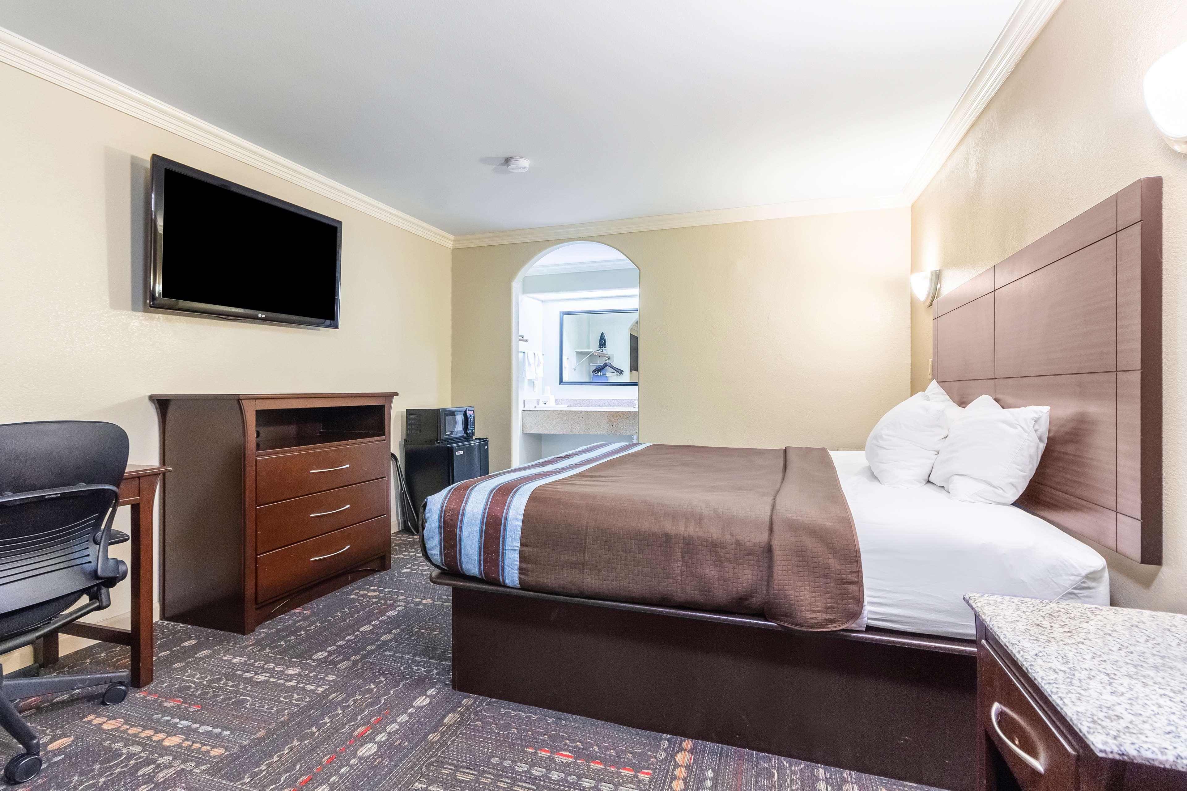 Hotel Dan Inn Uberaba & Convencoes By Nacional Inn Ngoại thất bức ảnh