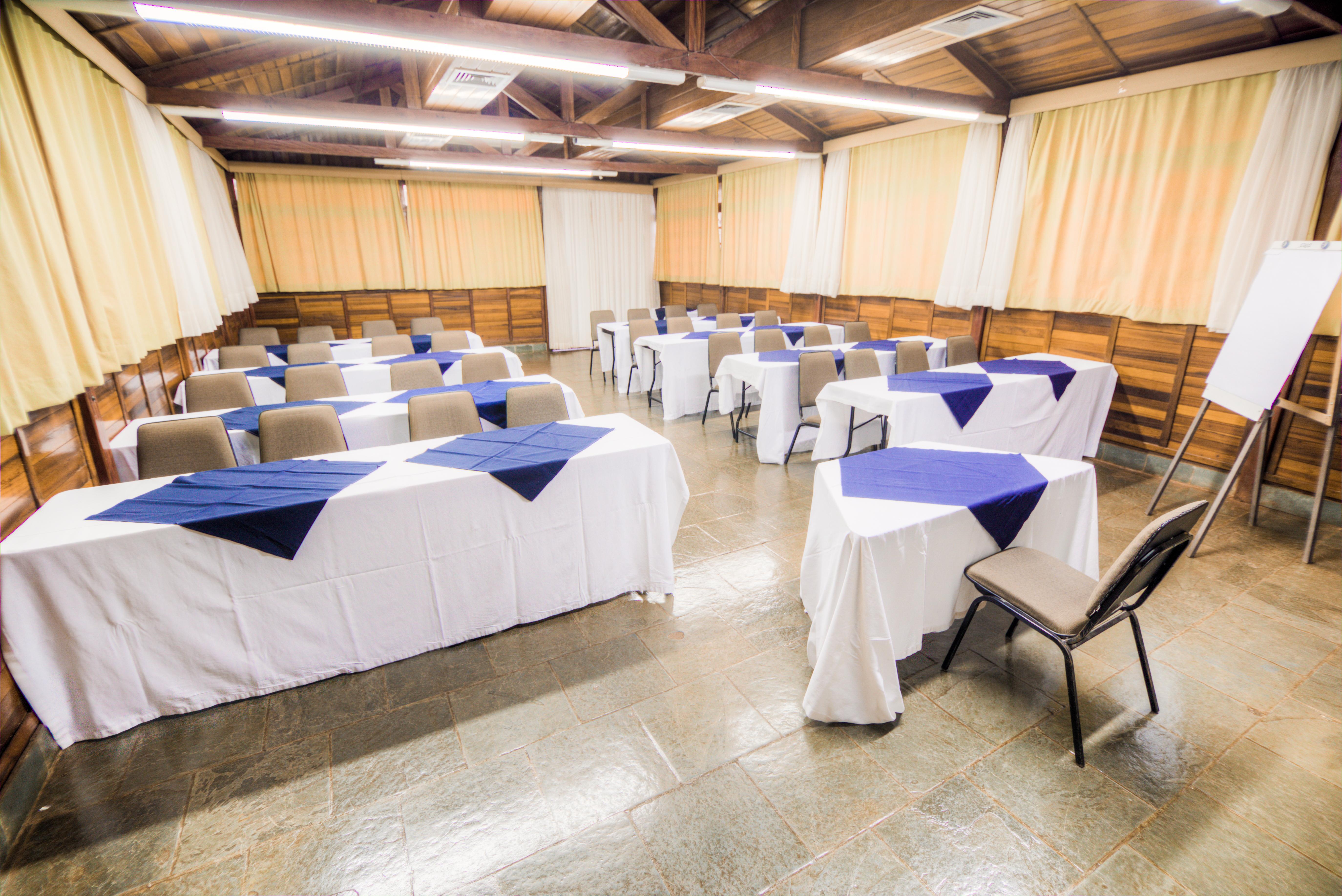 Hotel Dan Inn Uberaba & Convencoes By Nacional Inn Ngoại thất bức ảnh